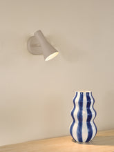 Arnel Single Spotlight Satin Taupe